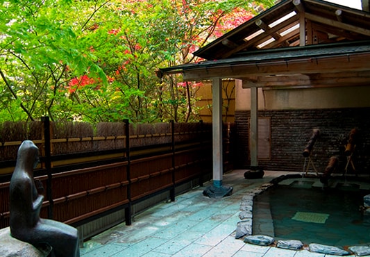 殿の湯＜打たせ湯＞